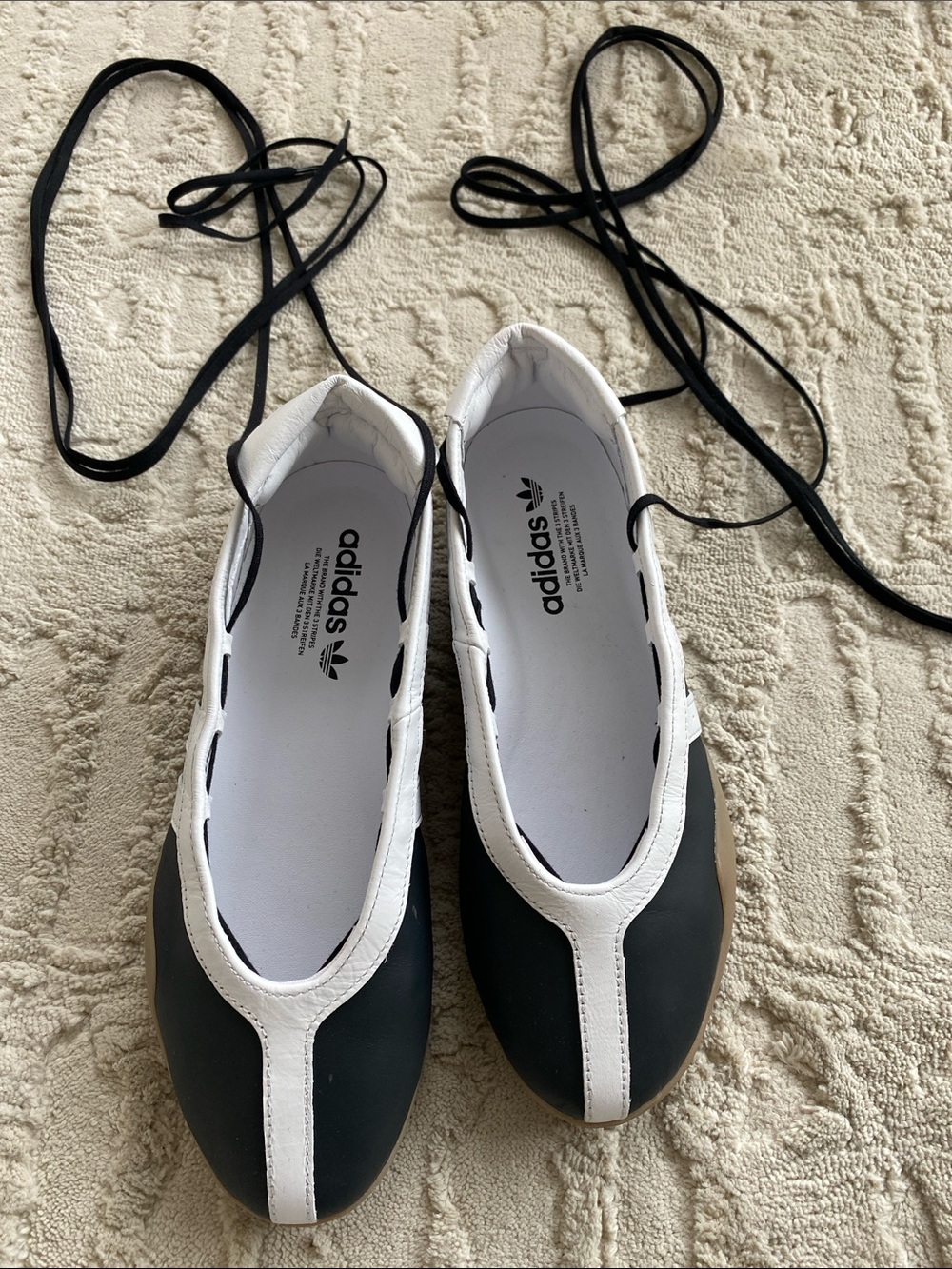 Adidas Taekwondo Mei Ballet flats + extra laces Size 9